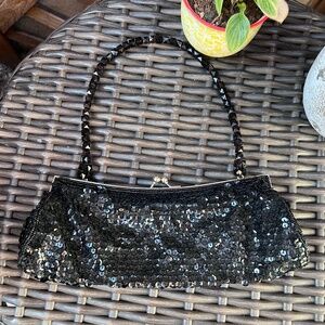La Regale Vintage Clutch